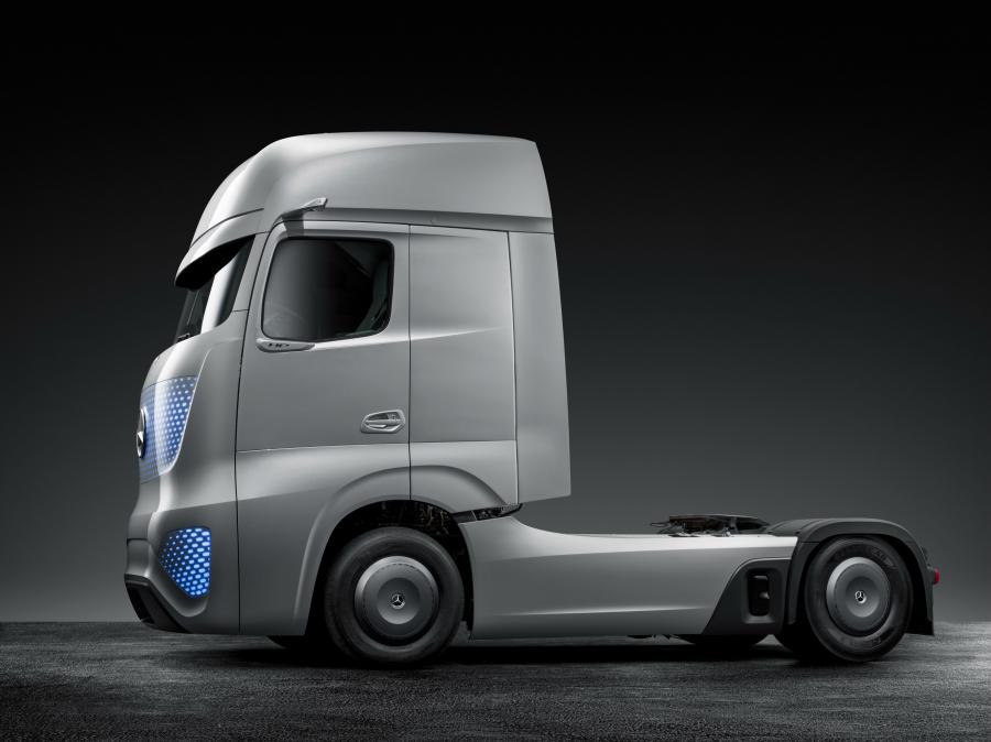  Mercedes-Benz Future Truck 2025 2014 года  (фото 4 из 28)